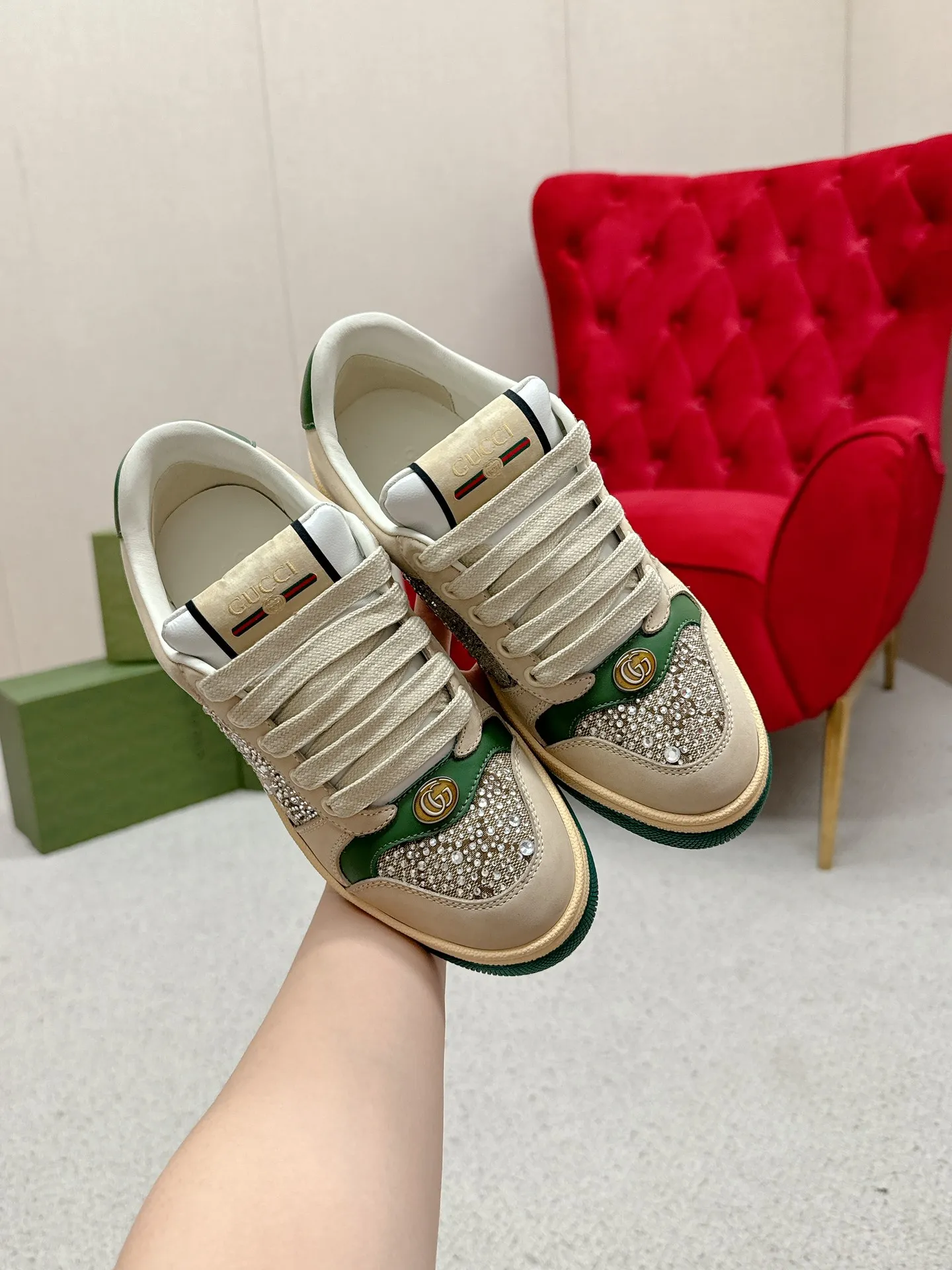👟👟Ex-factory price 480👟👟 Women's Shoes Women's Clothes Gucci - Purchasing version GG series distressed dirty shoes - hot style coming! 9 times out of 10 sales, you will definitely get the money. Ready stock! Spot goods! Spot goods! New colors added - the ultimate version on the market! Purchase the original version and develop it... fabric, material, outsole, and details can be compared at will! Open-mold Swarovski one-to-one replica rhinestone chain...Metal cherry pendant...Metal double G crystal cylindrical mark...Gucci original customized narrow webbing...Super flash series - flash diamond chain. The cherry decoration is detachable and can be changed into two to match with each other to show your personality. Exclusive color-brushed cowhide fabric. Hand-made distressed is very textured and has a sense of luxury! The details of the workmanship can be seen in the drawings, and no line is missed. The original terry cloth is delicate, soft and more comfortable and breathable. The privately stamped two-color original TPU outsole (lower layer is wider, upper layer is narrower). Matching packaging⭐️ Size: Female 35-40 (Female 41)